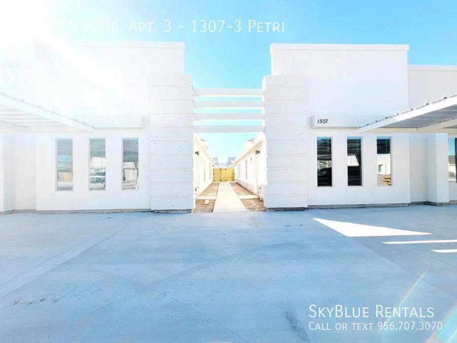 Apartment for rent at 1307 Petri Dr #3, Weslaco, TX 78599