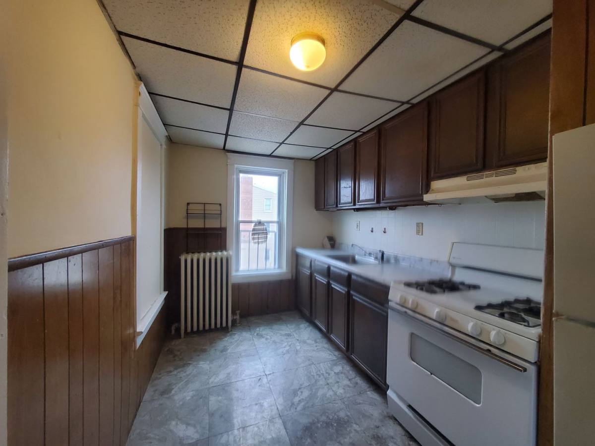Apartment for rent at 902 N 5th St, Allentown, PA 18102