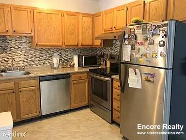 Apartment for rent at 175 Adams St, Newton, MA 02458