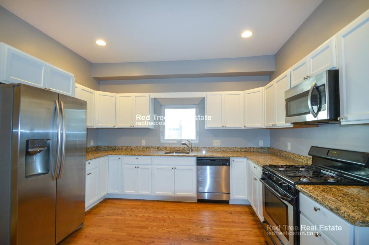 House for rent at 65 Mapleton St #1, Brighton, MA 02135