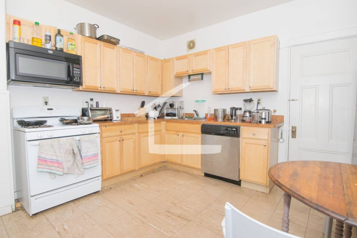 Apartment for rent at 14 Ashford St #3F, Allston, MA 02134