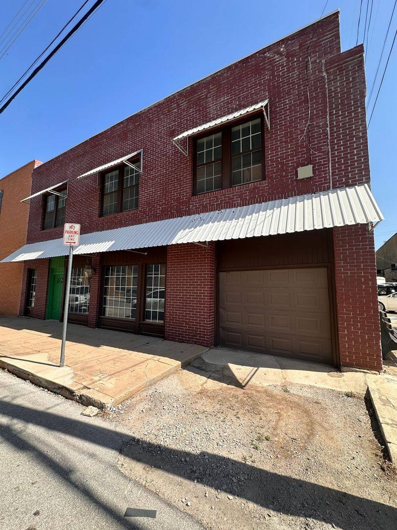 Townhouse for rent at 108 E Lee, Brownwood, TX 76801