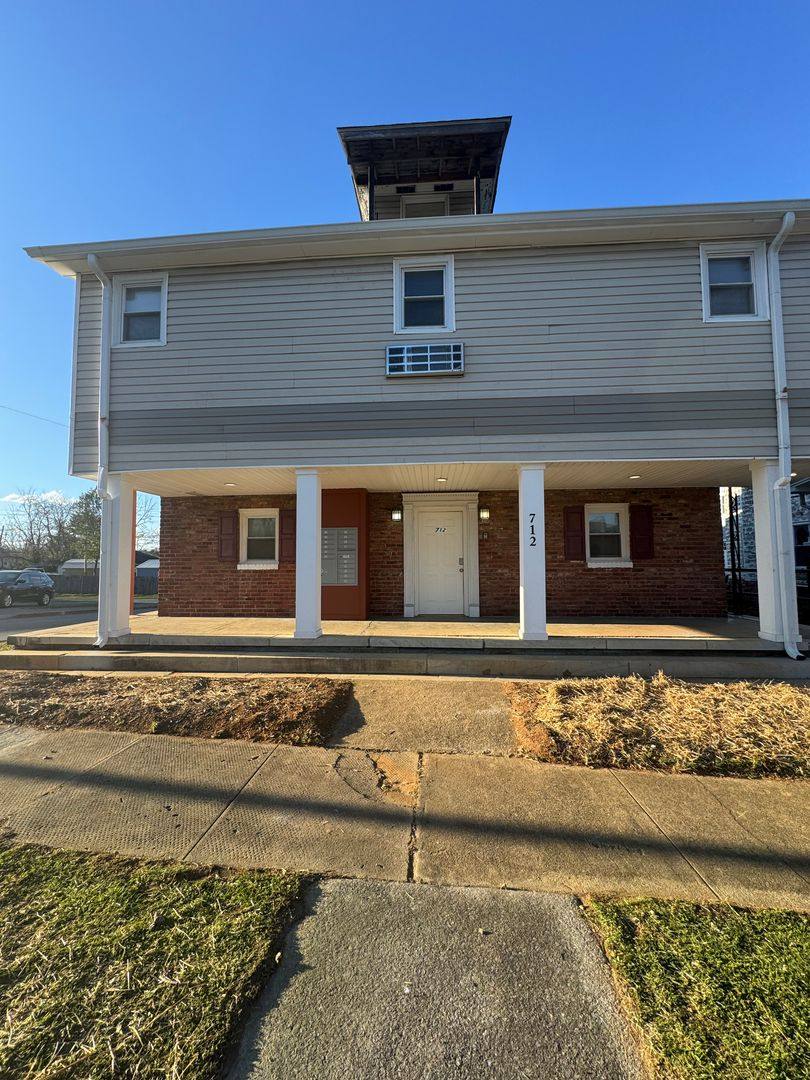 Apartment for rent at 712 Lamont St, Johnson City, TN 37604
