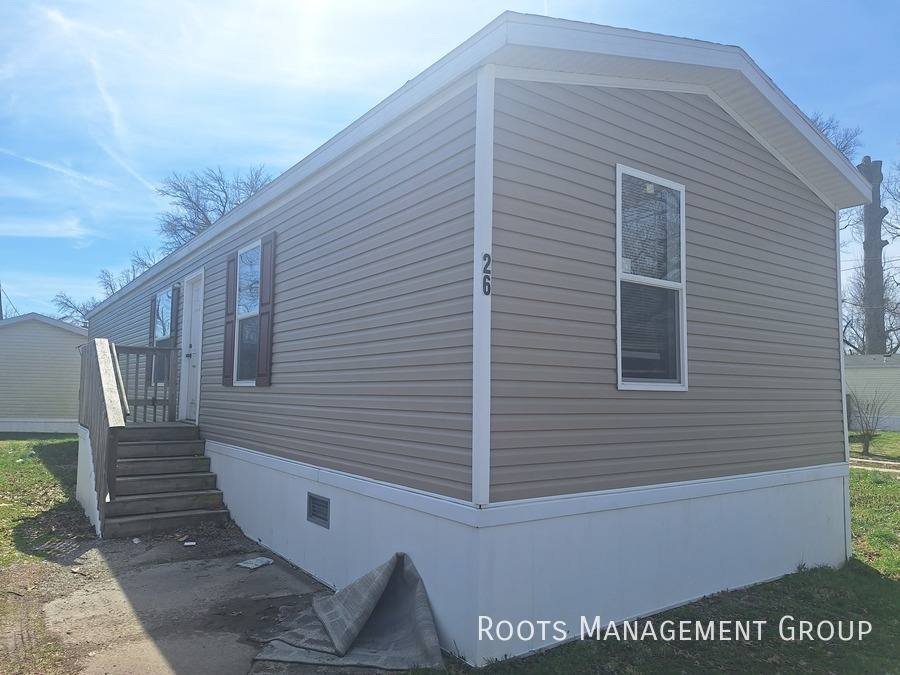Apartment for rent at 2009 Hamburg Pike Trailer 26 #26, Jeffersonville, IN 47130