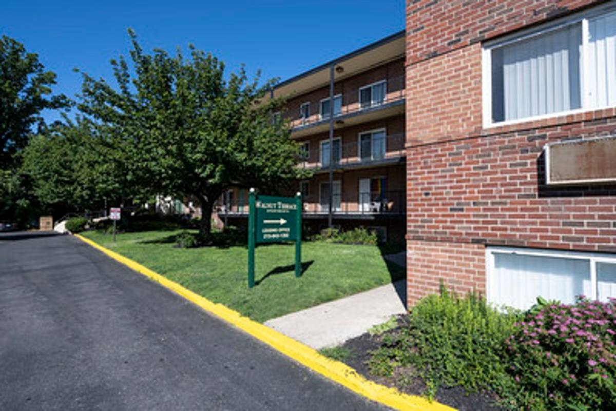 Apartment for rent at 401 W Walnut Lane, Philadelphia, PA 19144