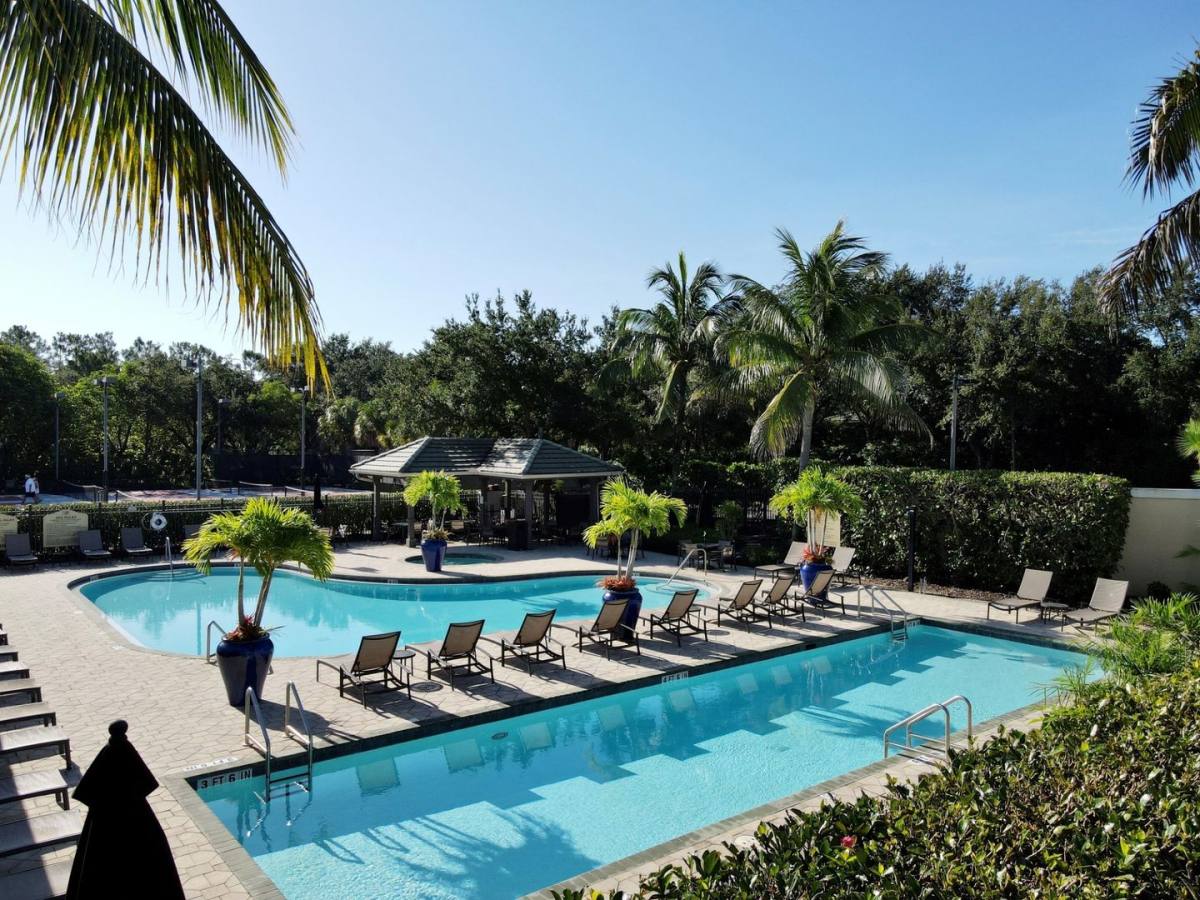 Condo for rent at 2720 Cypress Trace Circle, Naples, FL 34119