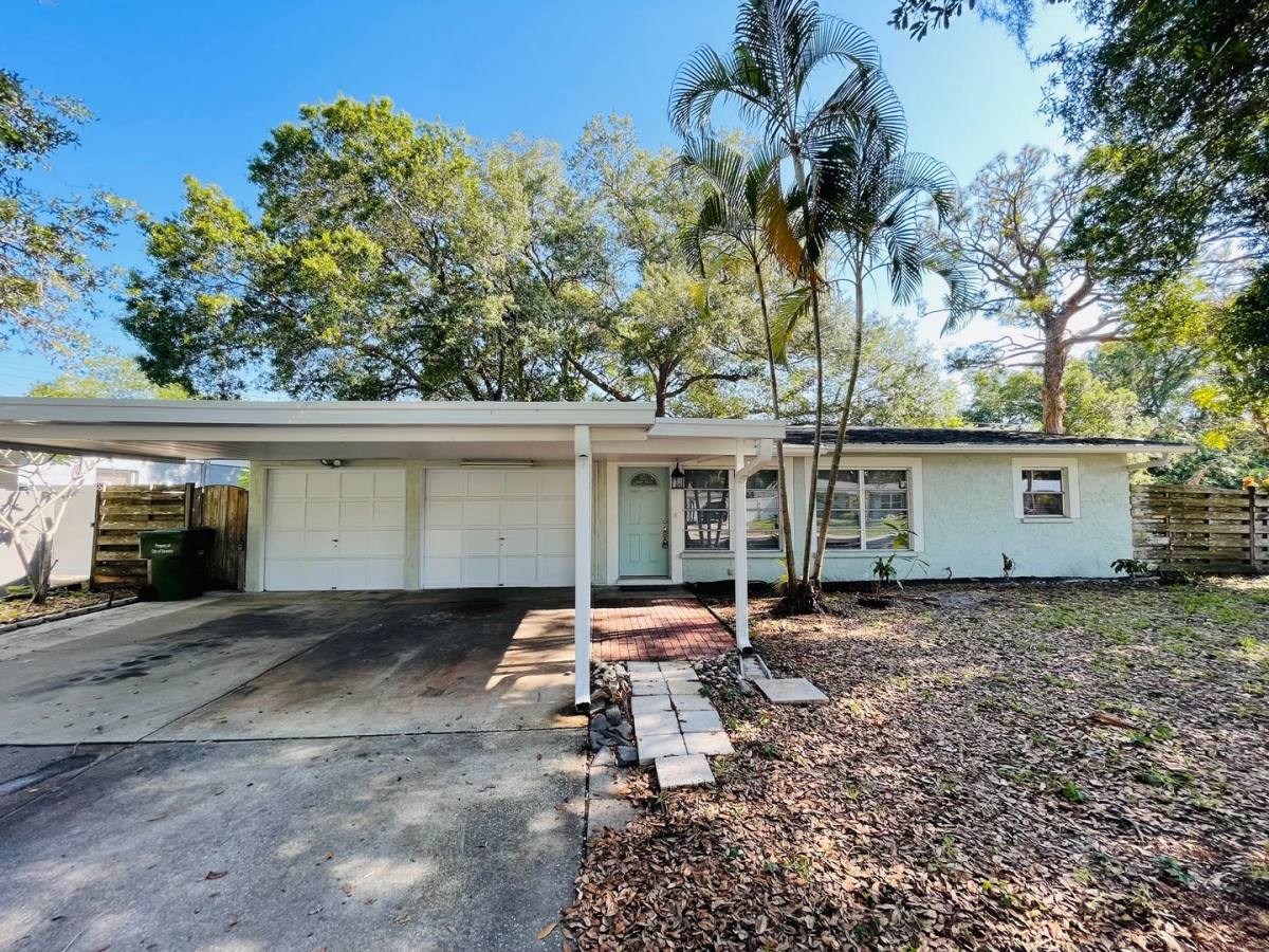 House for rent at 3883 Hawkeye Circle, Sarasota, FL 34232