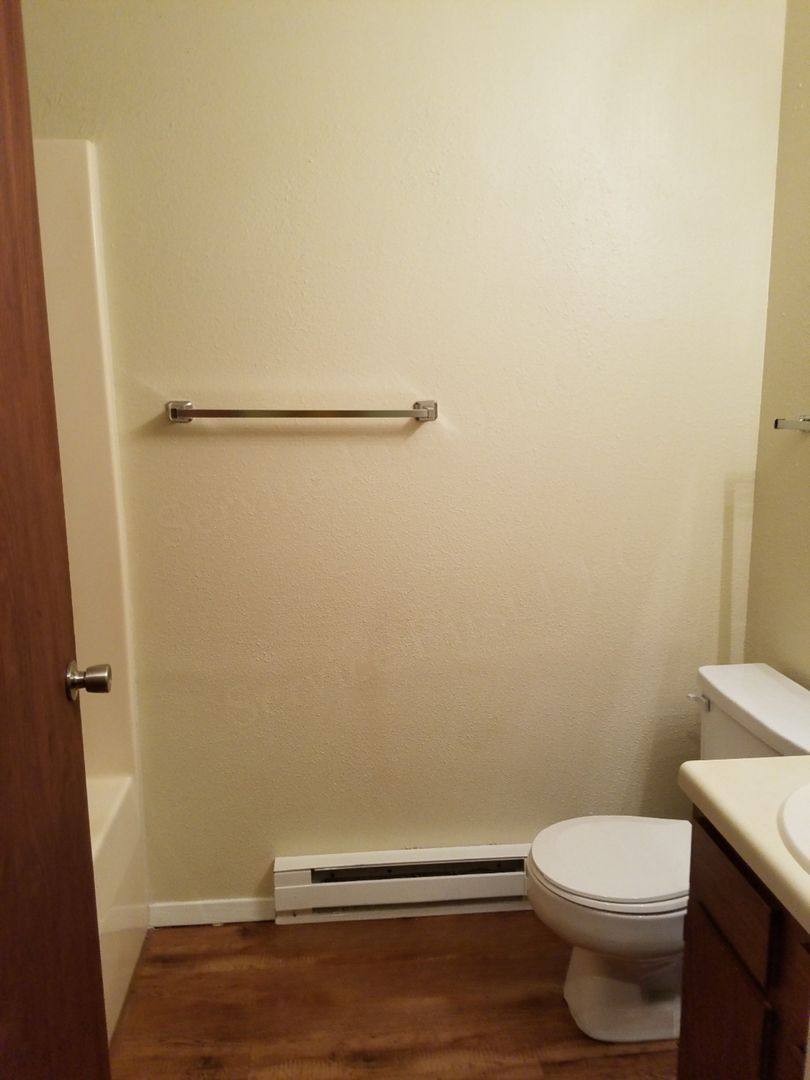 Apartment for rent at 201 Main Delta St, Chaffee, MO 63740
