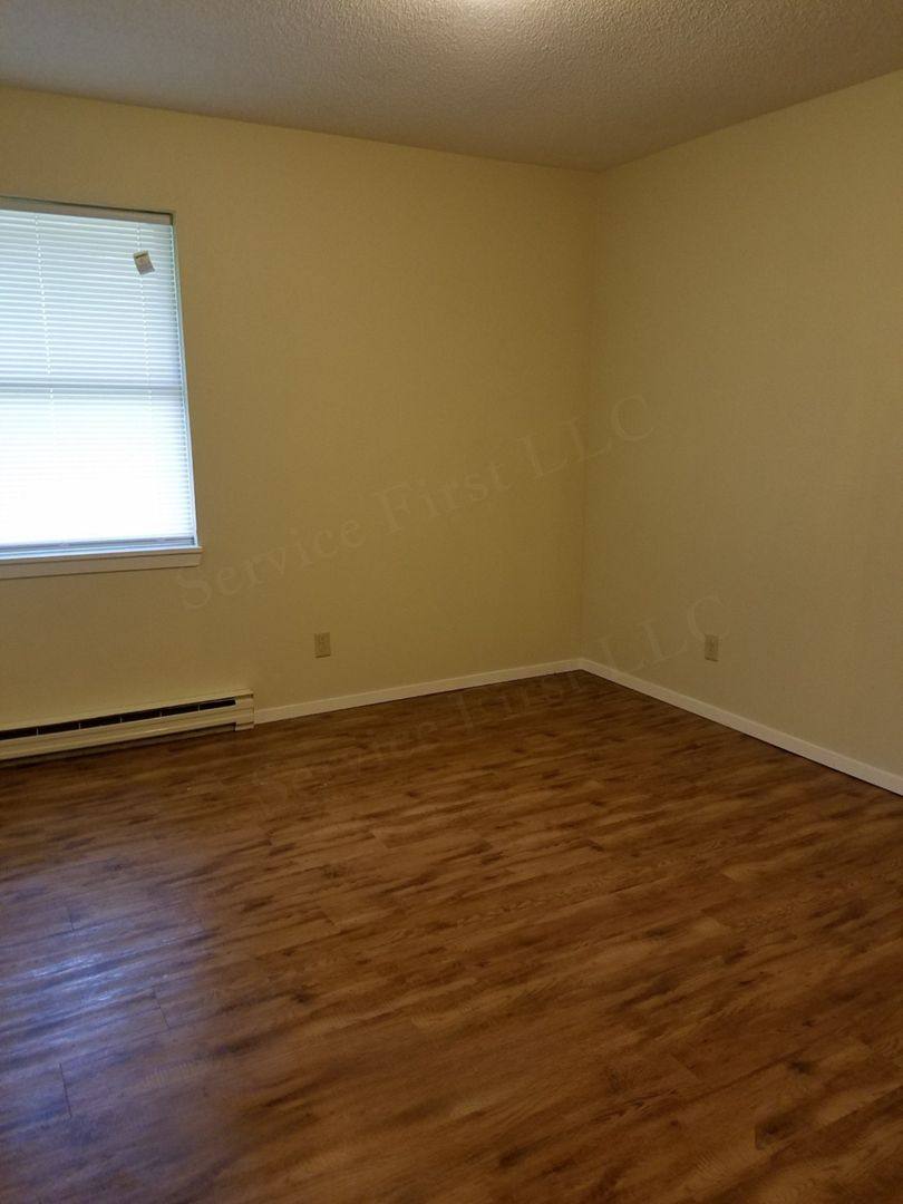 Apartment for rent at 201 Main Delta St, Chaffee, MO 63740