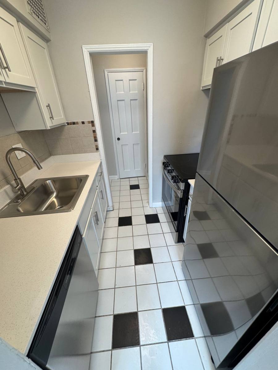 Apartment for rent at 2501 Kemper Rd, Cleveland, OH 44120
