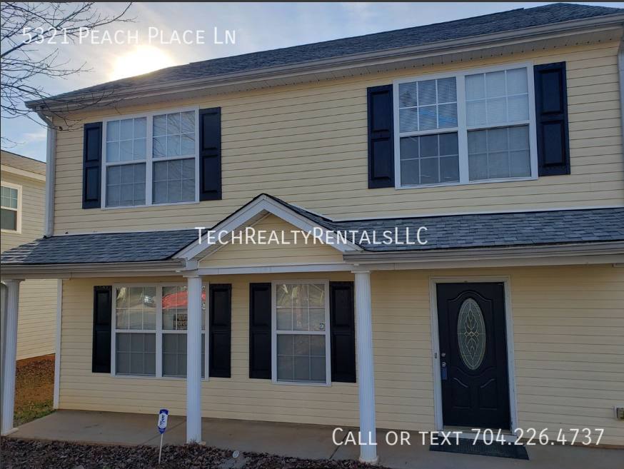 House for rent at 5321 Peach Place Lane, Charlotte, NC 28216
