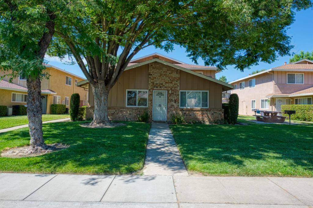 Apartment for rent at 2209 Palisade Ave, Modesto, CA 95350