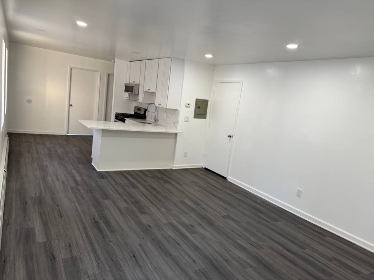 Apartment for rent at 87-89 Winans Ave #89-2, Cranford, NJ 07016