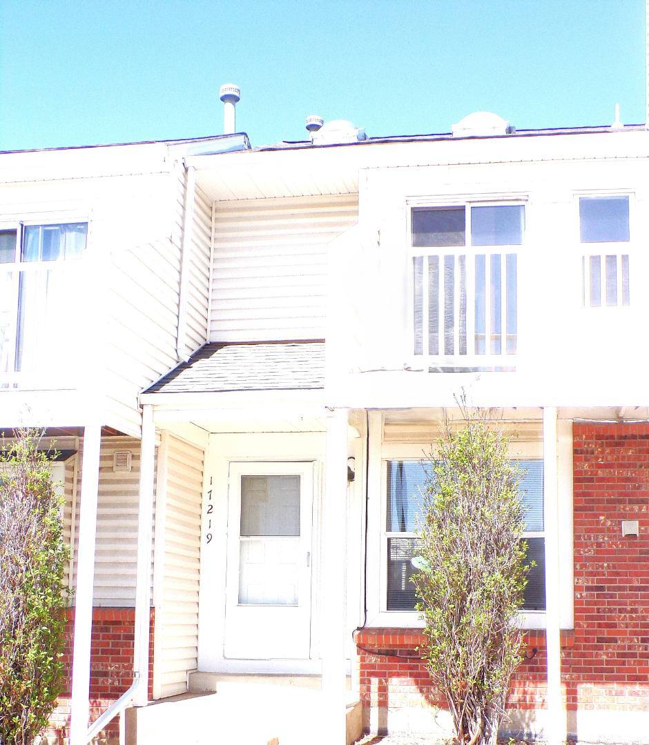 Apartment for rent at 17219 E Tennessee Dr, Aurora, CO 80017