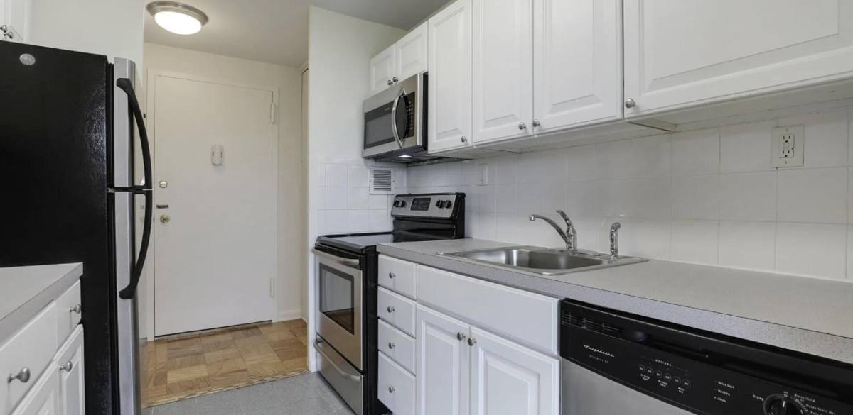 Apartment for rent at Country Club, 355 Lackawanna St, Reading, PA 19601