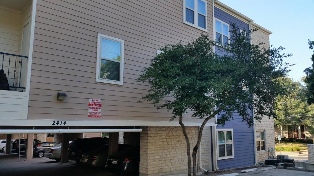 Townhouse for rent at 2414 Longview #206, Austin, TX 78705