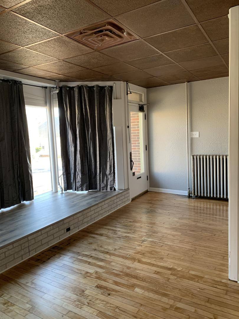 House for rent at 700-706 S Locust Ave #700, Freeport, IL 61032