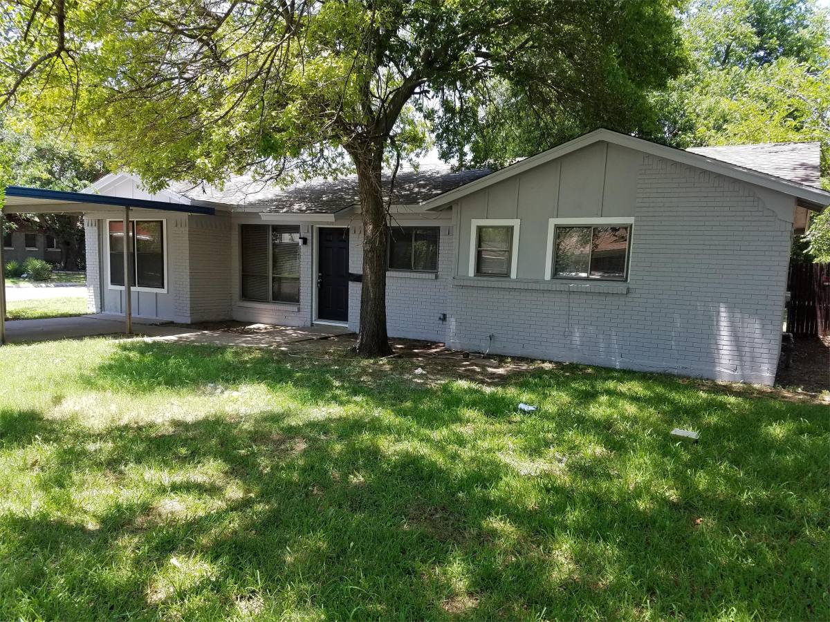 House for rent at Everman Park, 836 W Barron Ave, Fort Worth, TX 76140