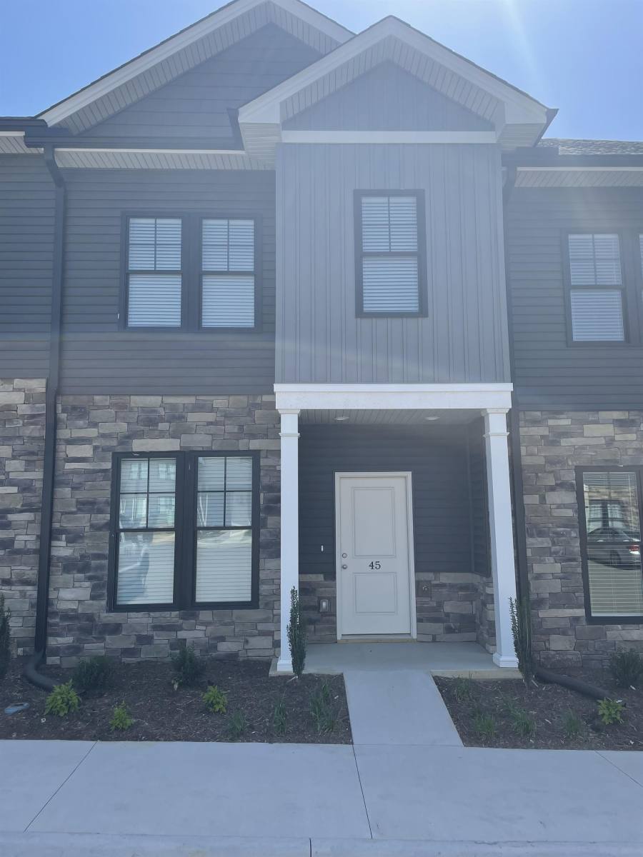Townhouse for rent at 45 High St #1, Lynchburg, VA 24501