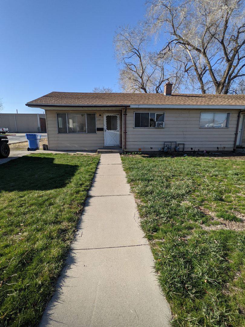 Apartment for rent at 272 274 E, Orem, UT 84097