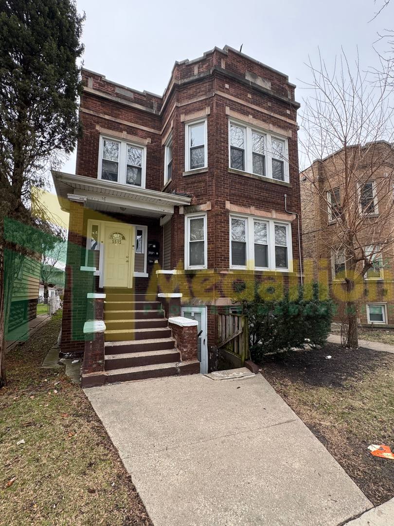 Apartment for rent at 5515 W Hirsch St, Chicago, IL 60651