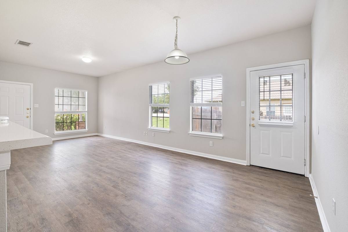 Townhouse for rent at 2300 S Bagdad Rd, Leander, TX 78641