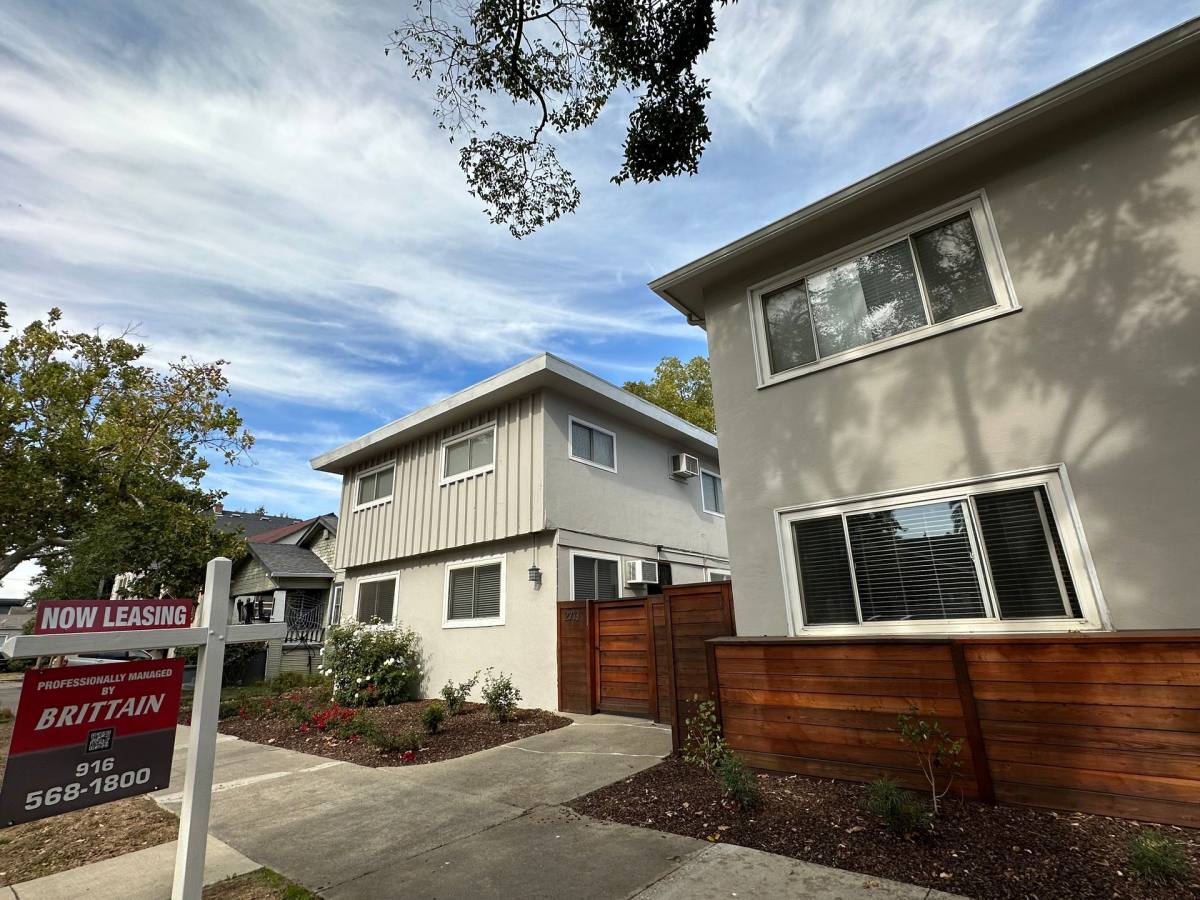 2713-2721 T St, Sacramento, CA 95816