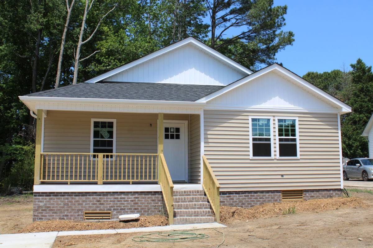 House for rent at 2827 Lancaster Dr, Wilson, NC 27896