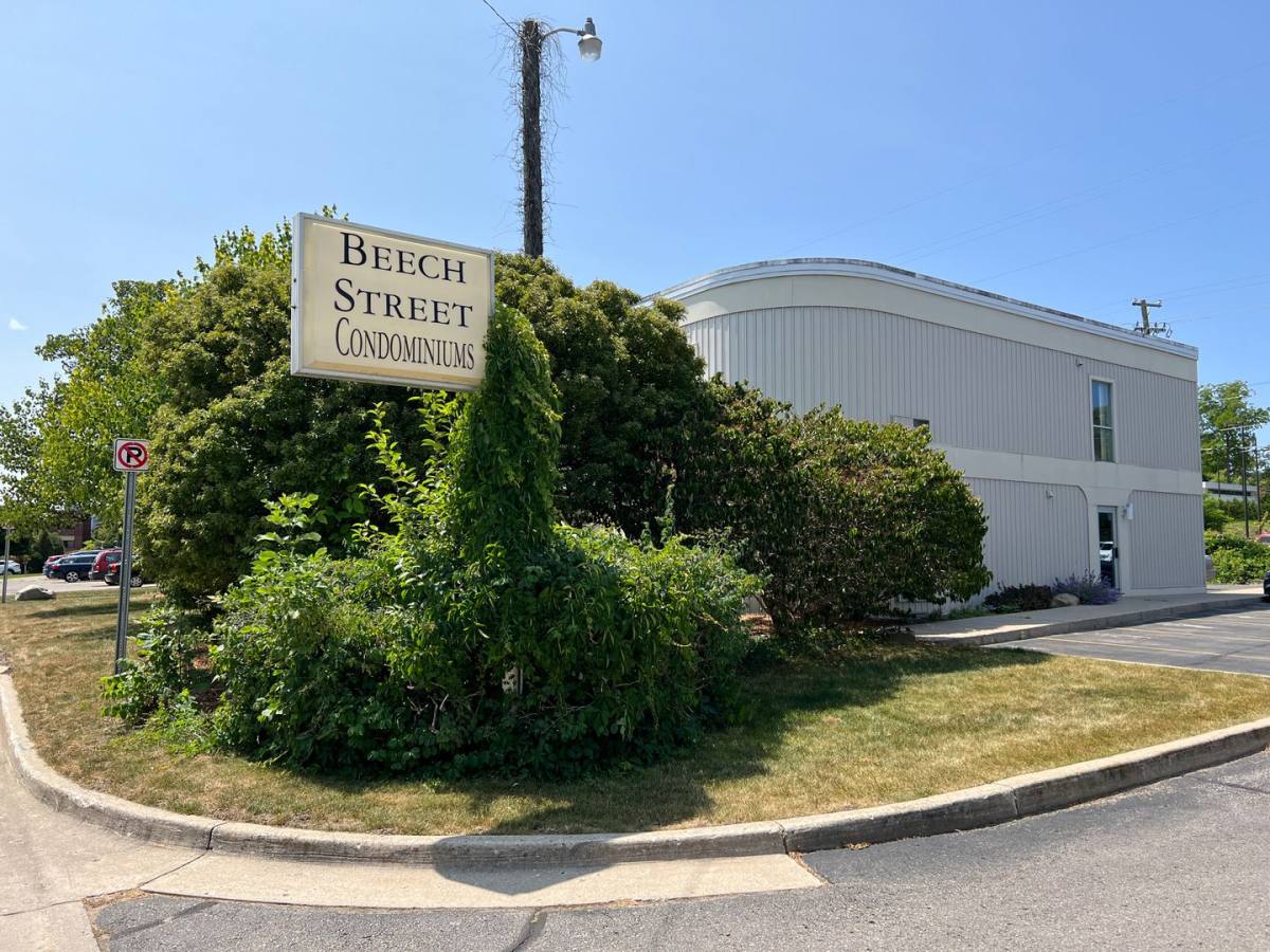 Condo for rent at 124 Beech St, Traverse City, MI 49684