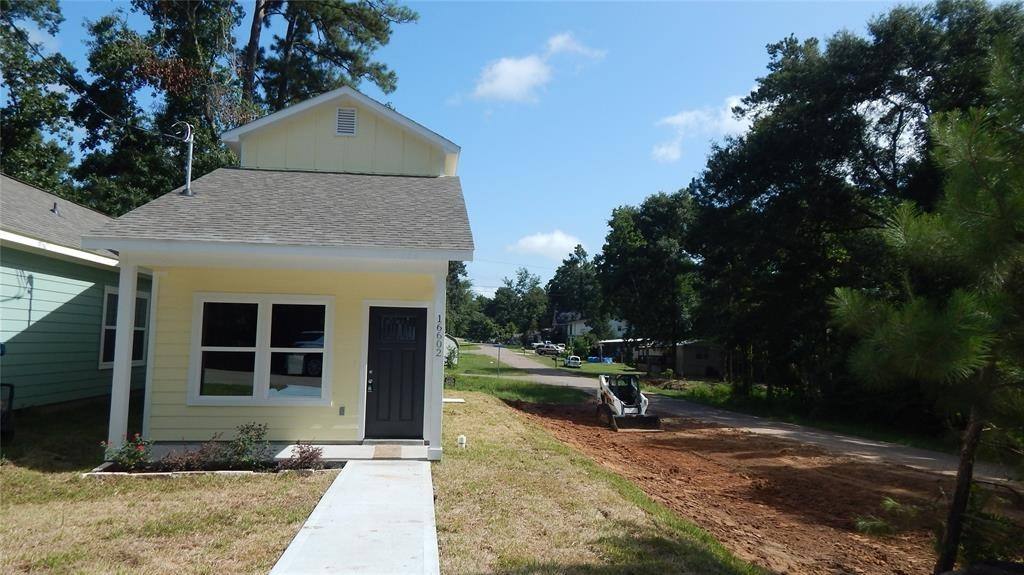 House for rent at 16602 Meadowcroft, Montgomery, TX 77316