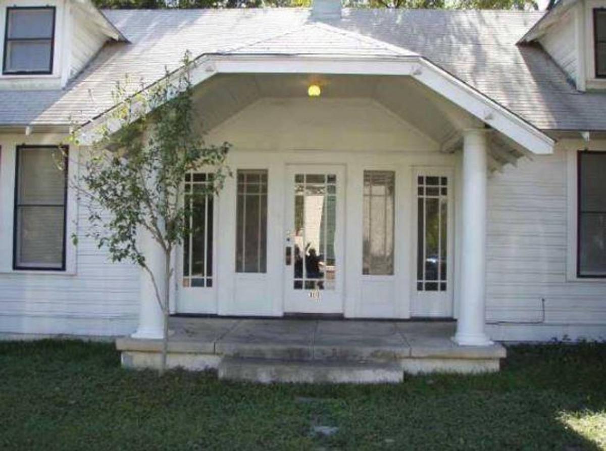 Apartment for rent at 309 E 34th St, Austin, TX 78705