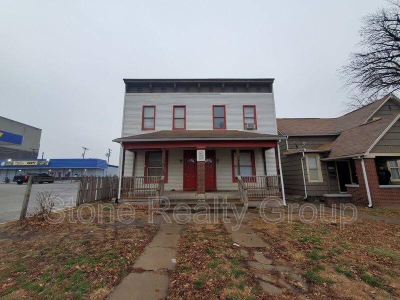 Apartment for rent at 420 S 7th St #A, Terre Haute, IN 47802