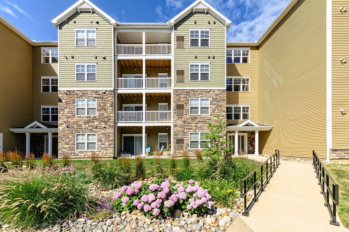 Apartment for rent at 4500 Hammocks Dr, Erie, PA 16506