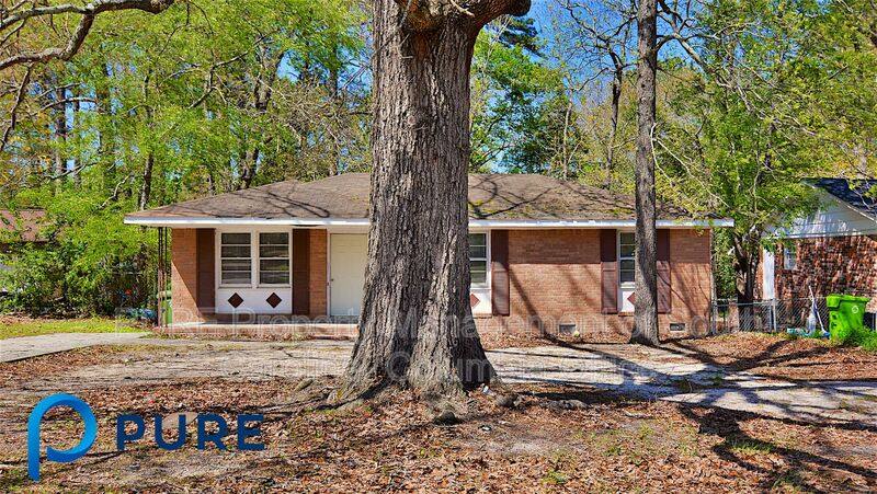 House for rent at 125 Charleswood Dr, Columbia, SC 29223