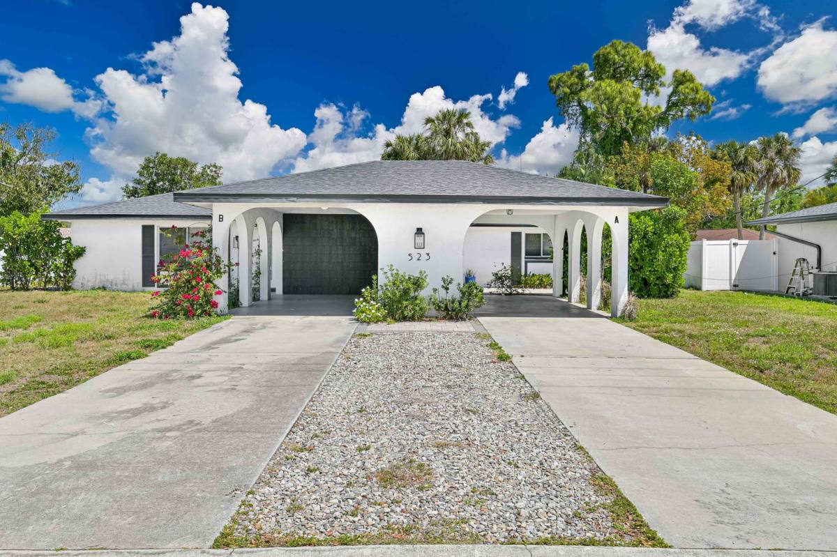 Townhouse for rent at 523 SE 24th Ave #B, Cape Coral, FL 33990