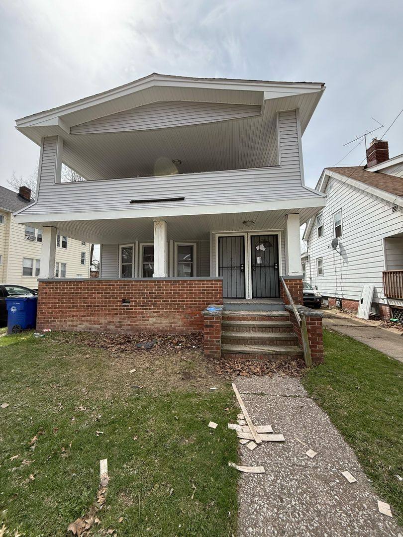 Apartment for rent at 1754 Algonac Rd, Cleveland, OH 44112