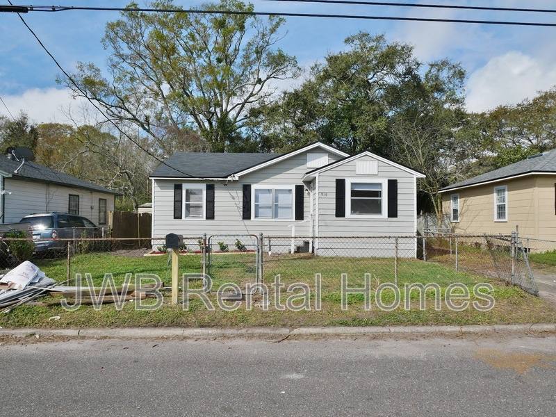 House for rent at 916 Detroit St, Jacksonville, FL 32254