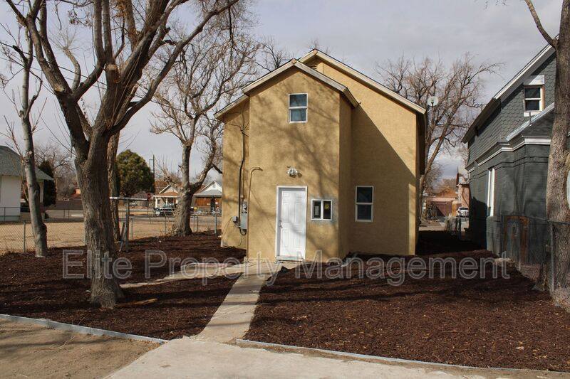Apartment for rent at 810 E 5th St #2, Pueblo, CO 81001