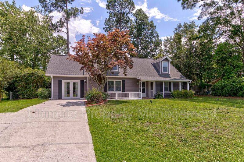 House for rent at 4634 Lord Elkins Rd, Wilmington, NC 28405