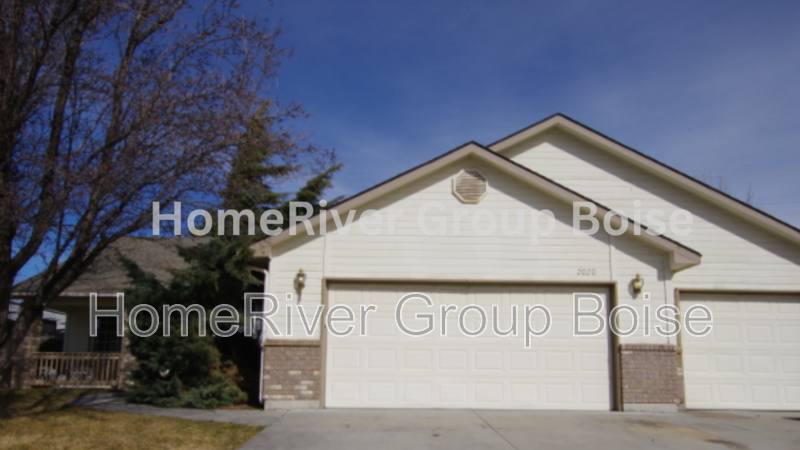 House for rent at 2020 W Pebblestone St, Meridian, ID 83646