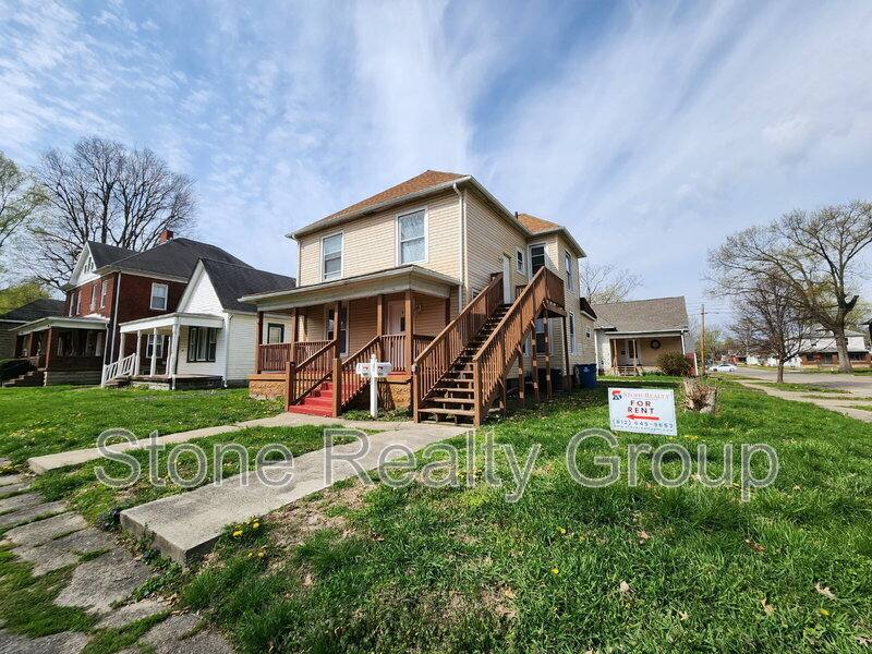 Apartment for rent at 103 S 18th St #B, Terre Haute, IN 47807