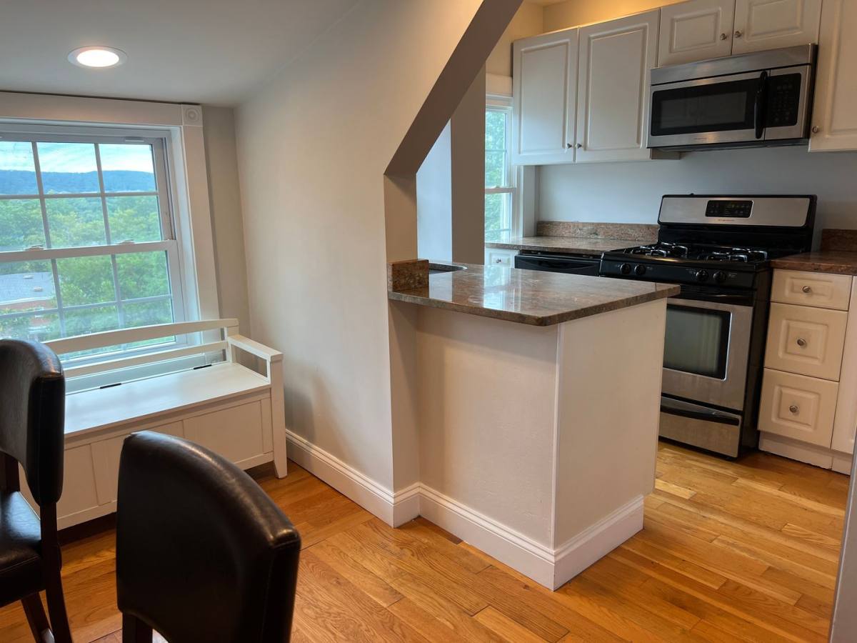 Apartment for rent at 436 Prospect St, New Haven, CT 06511