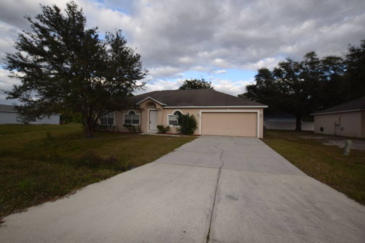 House for rent at 826 Halifax Dr, Kissimmee, FL 34758