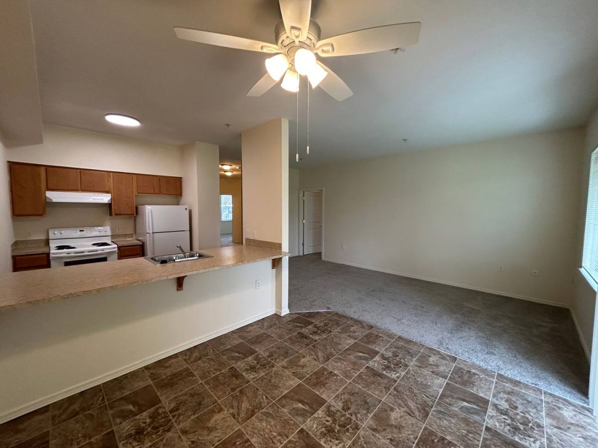 Apartment for rent at 2275 SW Barbara St, McMinnville, OR 97128