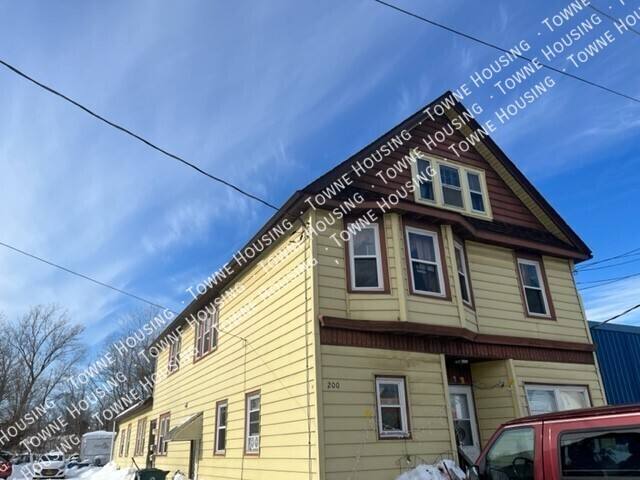 Apartment for rent at 200 Ironton St, North Tonawanda, NY 14120