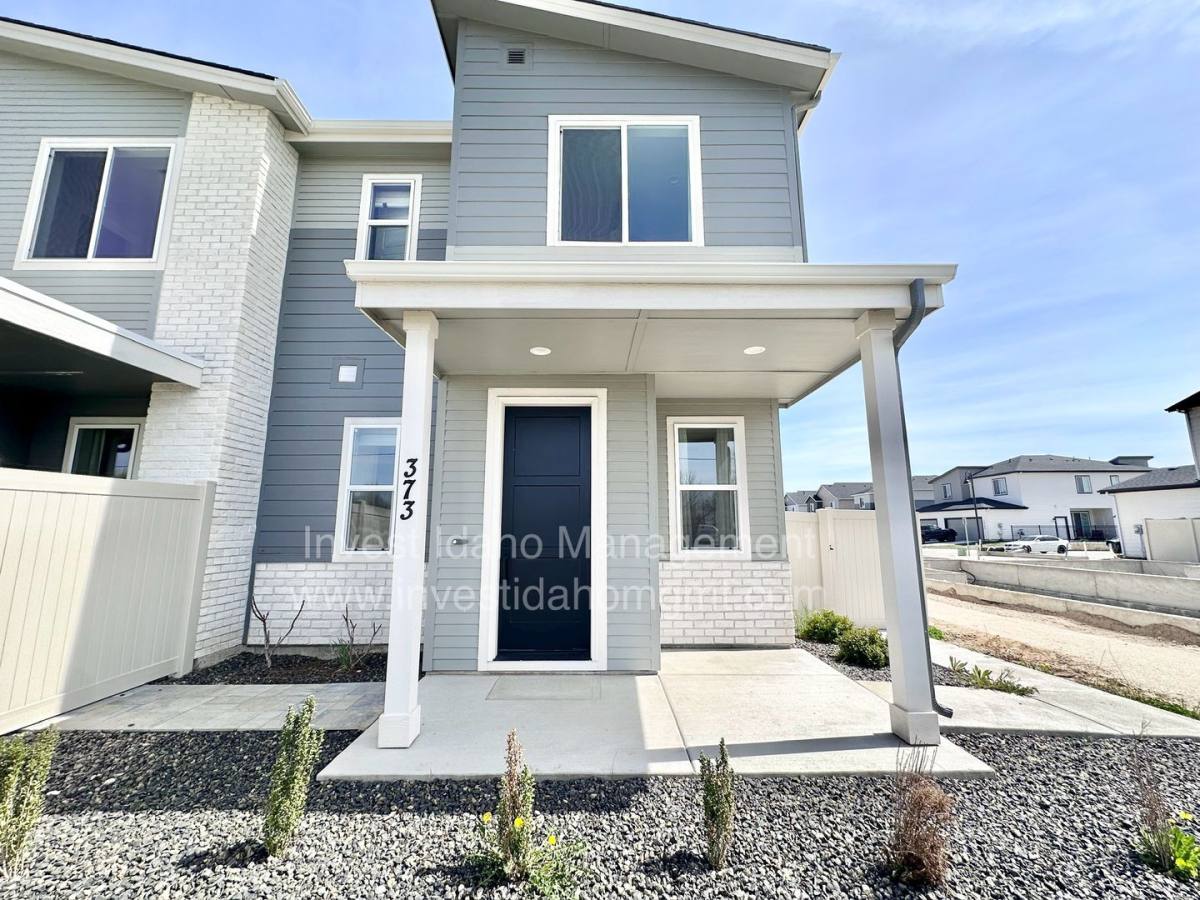 Townhouse for rent at 373 N Stone Canyon Lane, Star, ID 83669