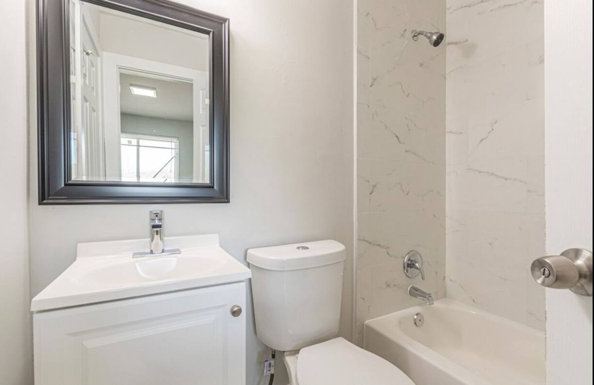 Townhouse for rent at 2959 Forrest Hills Dr SW, Atlanta, GA 30315