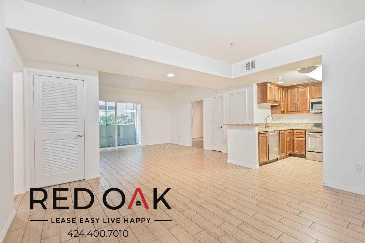 Condo for rent at 11925 3 4 Kling St #101, Valley Village, CA 91607