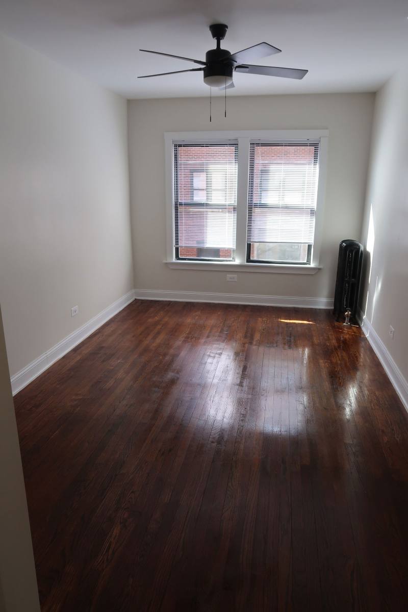 Apartment for rent at 1702 W Albion Ave, Chicago, IL 60626