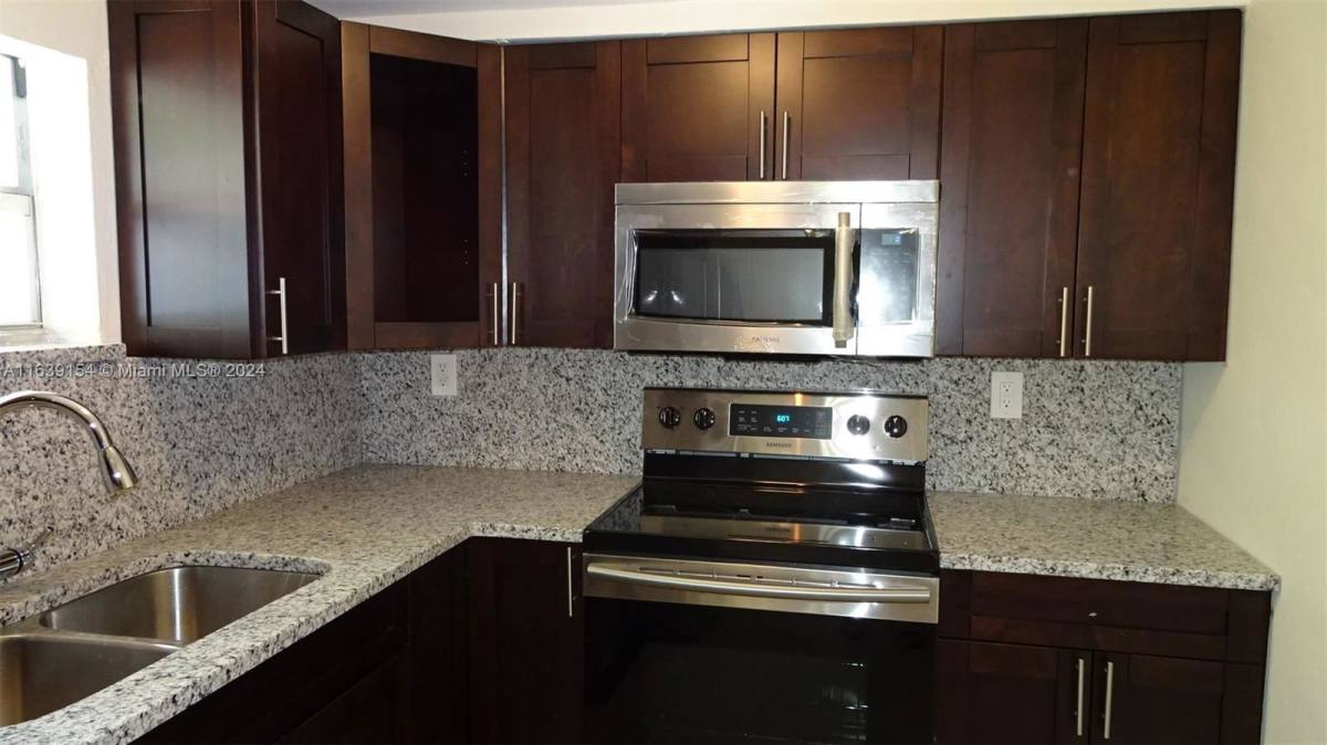 Apartment for rent at 226 NE 25th Ave #226-C, Pompano Beach, FL 33062
